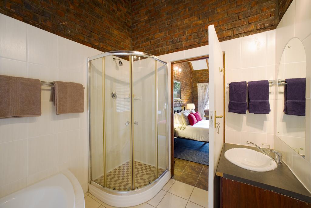 Swallows Nest Country Cottages Stormsrivier Bilik gambar